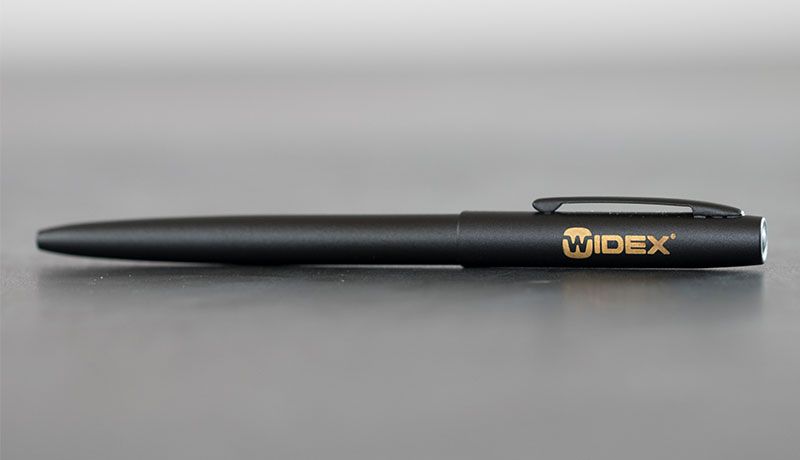 Fisher Space Pen lasergravering - Widex