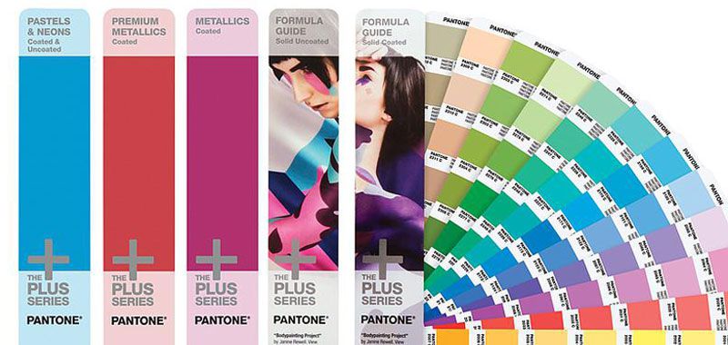 Pantone Plus Solid Guide Set